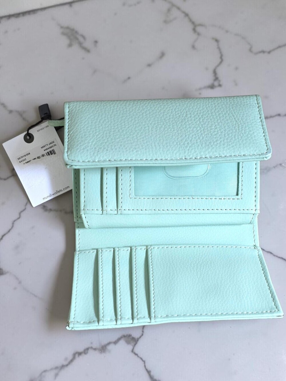 NWT Mundi Genuine Leather Mint Green Trifold Wallet Card Holder Organizer - Picture 4 of 10
